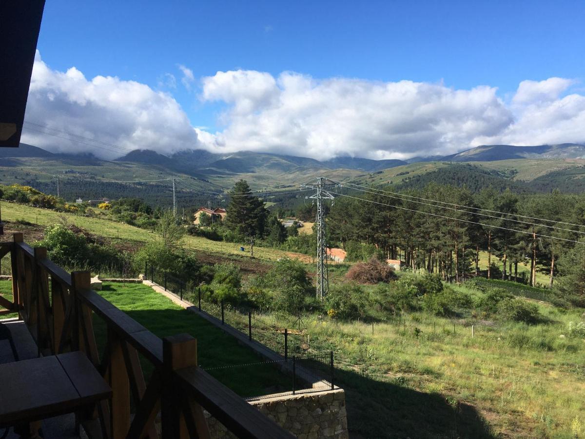 Cara Norte De Gredos Hoyos del Espino Exteriér fotografie