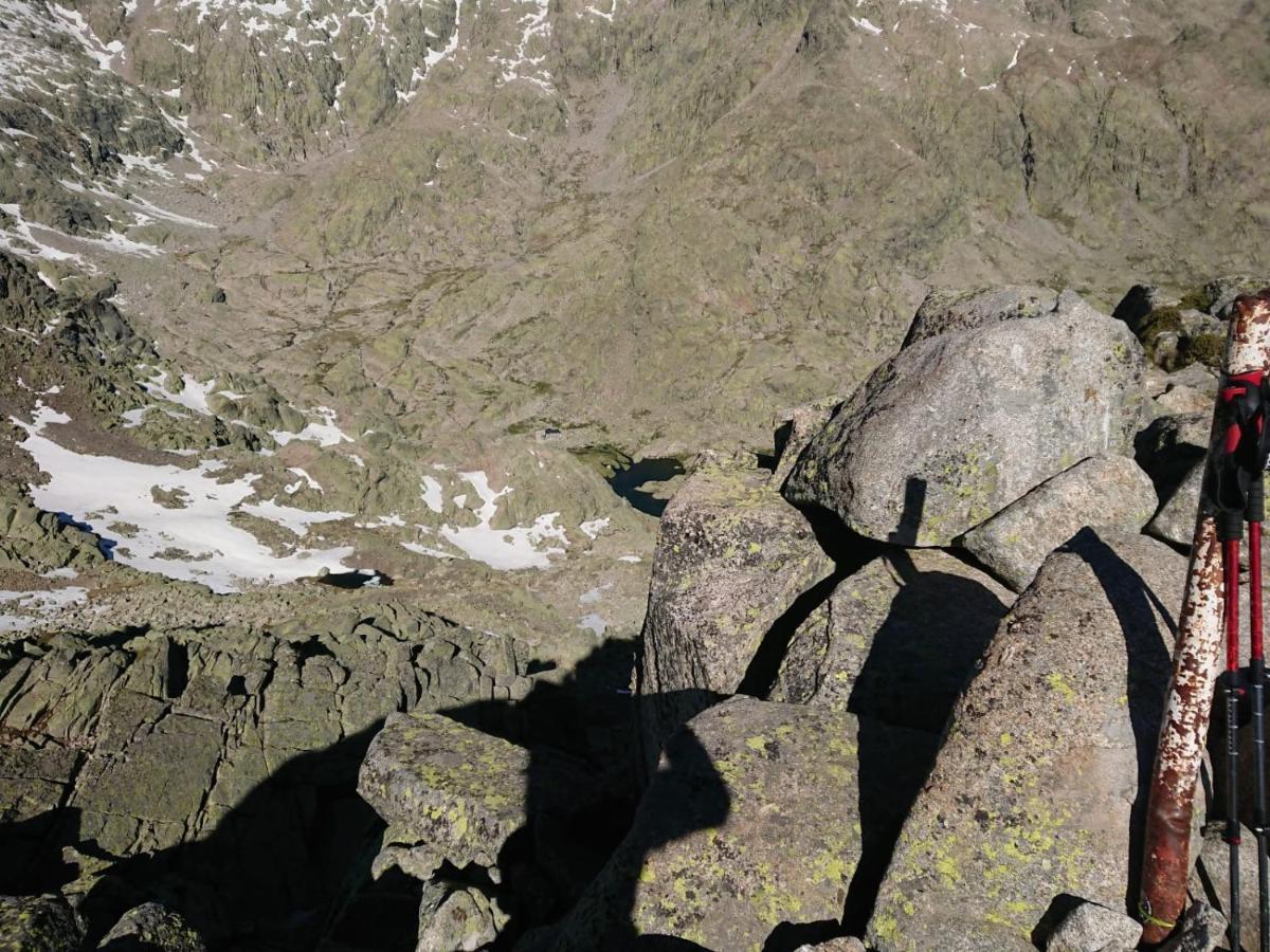 Cara Norte De Gredos Hoyos del Espino Exteriér fotografie